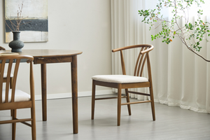 Lizzie ruokapöytätuoli savustettua pyökkiä, verhoiltu istuin beigellä