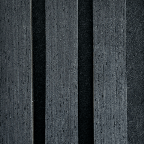 Akustinen paneelinäyte mustasta tammiviilusta 150 x 120 mm