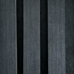 Akustinen paneelinäyte mustasta tammiviilusta 150 x 120 mm