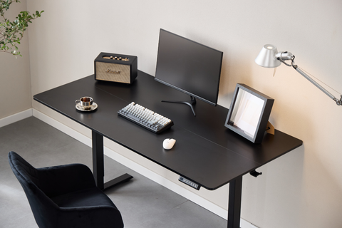 Damian korkeussäädettävä pöytä 160x80 cm, musta